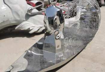 幾何船雕塑廠家 創(chuàng)意小品 大門口不銹鋼船雕塑生產(chǎn)