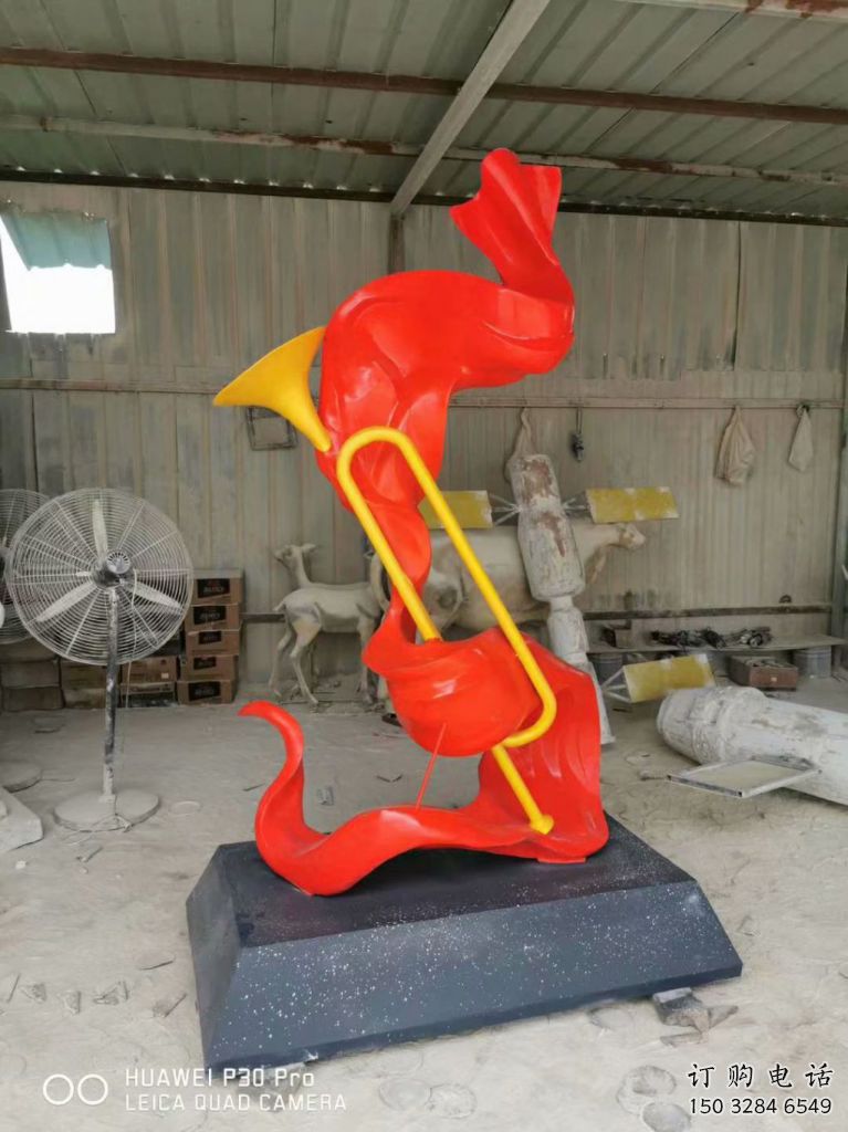 抽象沖鋒號雕塑廠家 戶外小品 烤漆不銹鋼沖鋒號雕塑制作