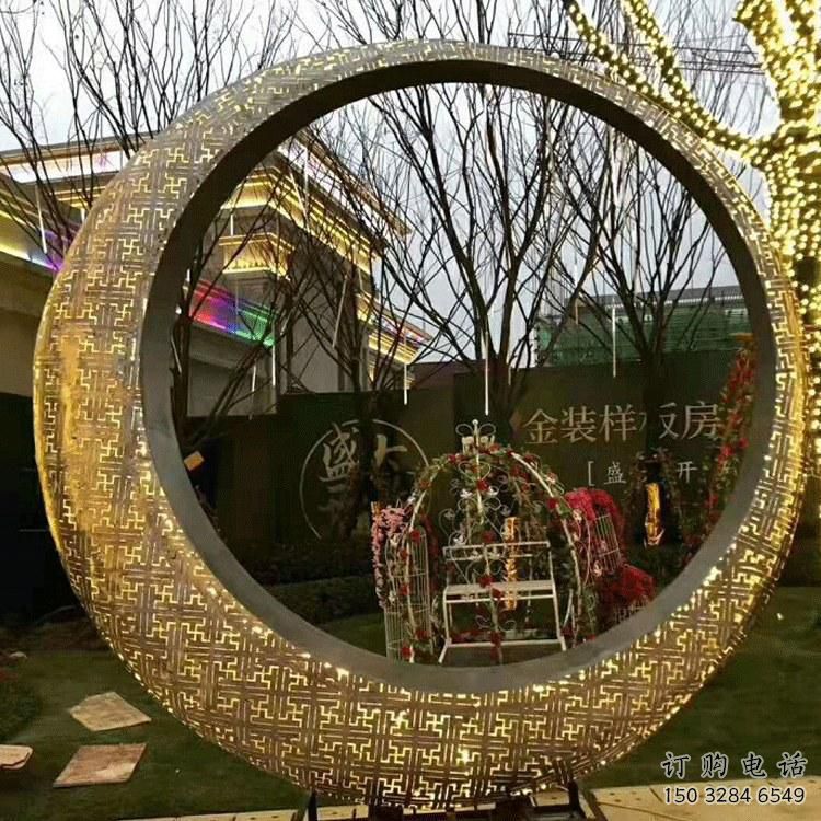 發光圓月雕塑廠家 歐式步行街小品 大型商場不銹鋼圓月雕塑