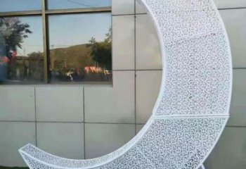 鏤空月牙雕塑廠家 園林小品 住宅小區(qū)不銹鋼月牙雕塑生產(chǎn)
