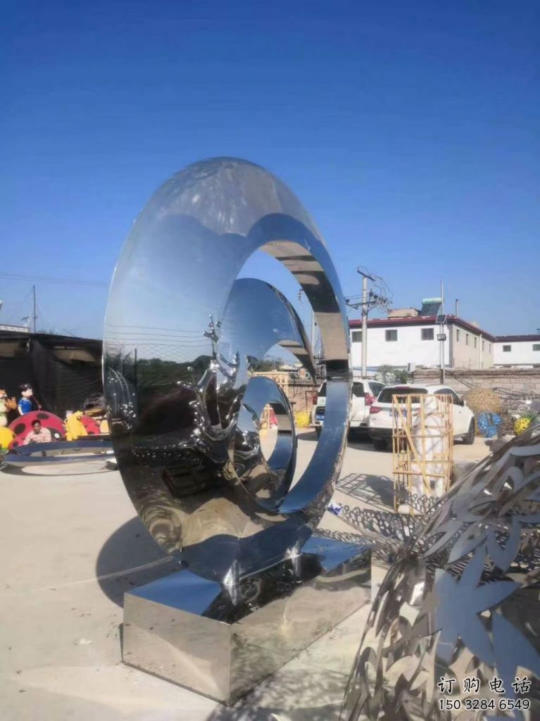 創意圓鏡雕塑廠家 現代創意小品 公園不銹鋼圓鏡雕塑生產