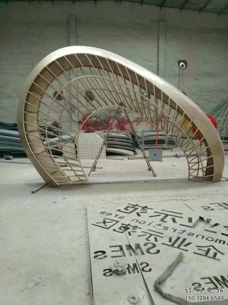 異形大門雕塑廠家 現(xiàn)代小品 公園不銹鋼大門雕塑生產(chǎn)