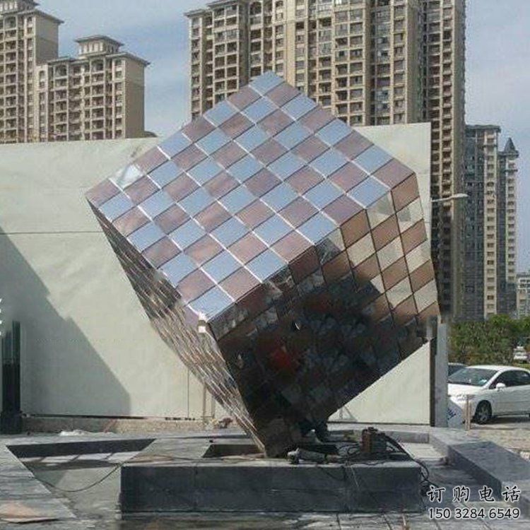 啞光正方體雕塑廠家 拉絲小品 步行街不銹鋼正方體雕塑