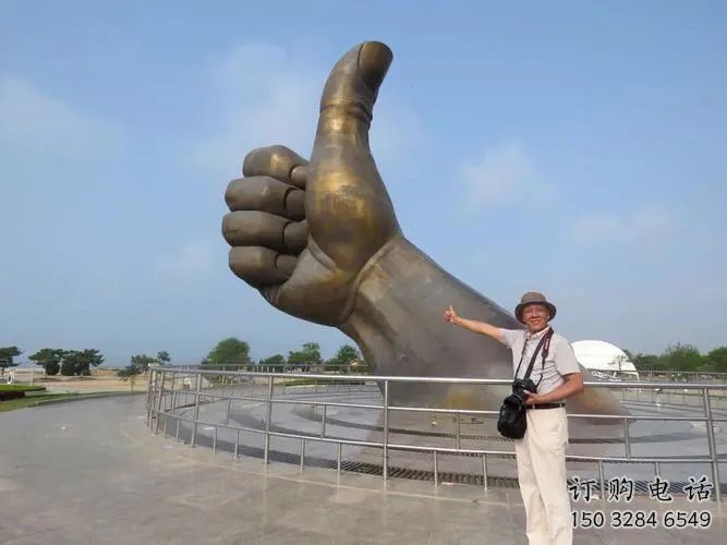 現代大拇指雕塑廠家 大型別墅區擺件 仿古不銹鋼大拇指雕塑廠