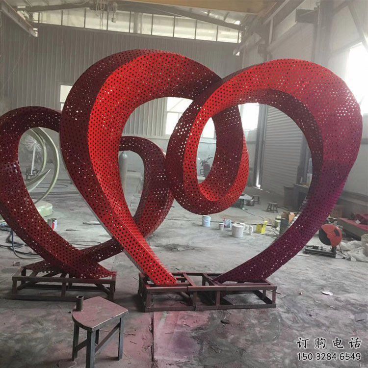 拉絲心心相印雕塑廠家 別墅區鏤空創意擺件 