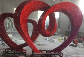 拉絲心心相印雕塑廠家 別墅區(qū)鏤空創(chuàng)意擺件 