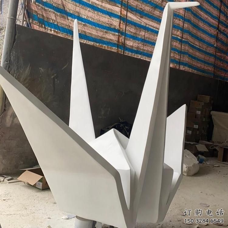 戶外千紙鶴雕塑廠家 噴漆小品 大型不銹鋼千紙鶴雕塑制作
