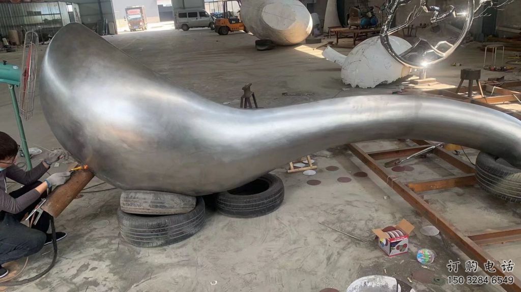 酒店湯匙雕塑廠家 戶外小品 現(xiàn)代不銹鋼湯匙雕塑廠