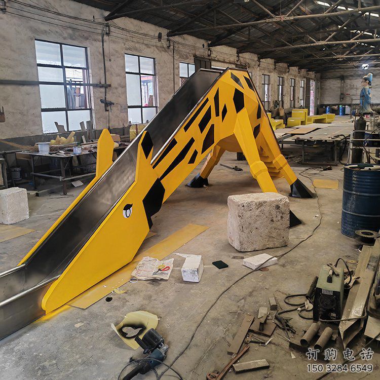 彩繪滑梯雕塑廠家 烤漆公園擺件 街頭不銹鋼滑梯雕塑廠