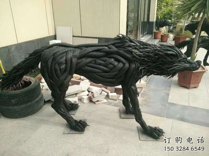 現代輪胎雕塑廠家 大型別墅區(qū)擺件 公園輪胎雕塑廠