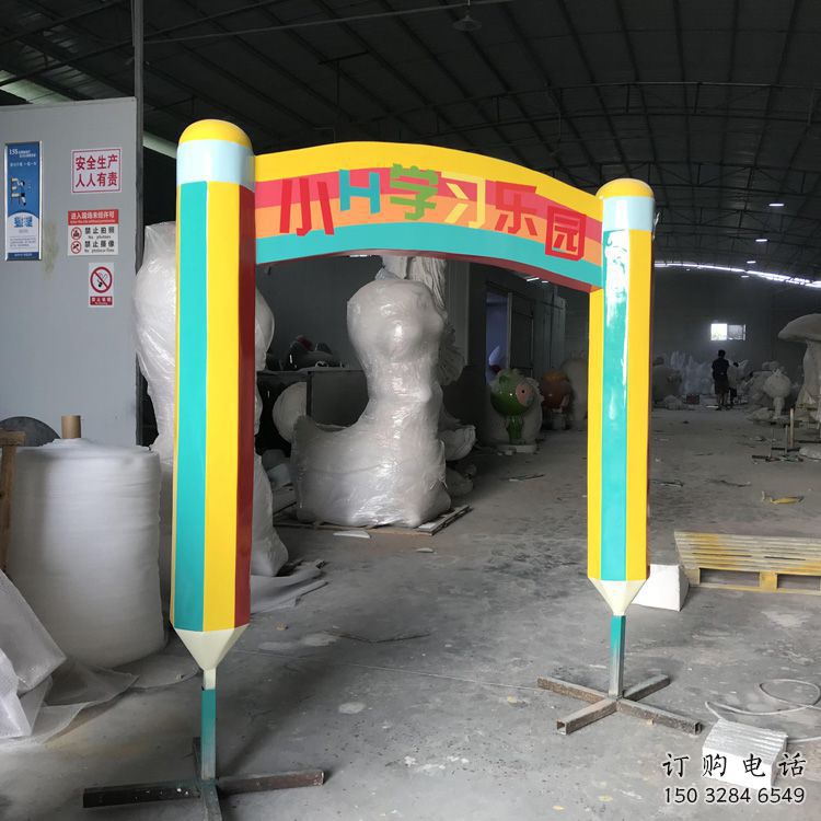 幼兒園鉛筆雕塑廠家 創(chuàng)意擺件 戶外不銹鋼鉛筆雕塑加工