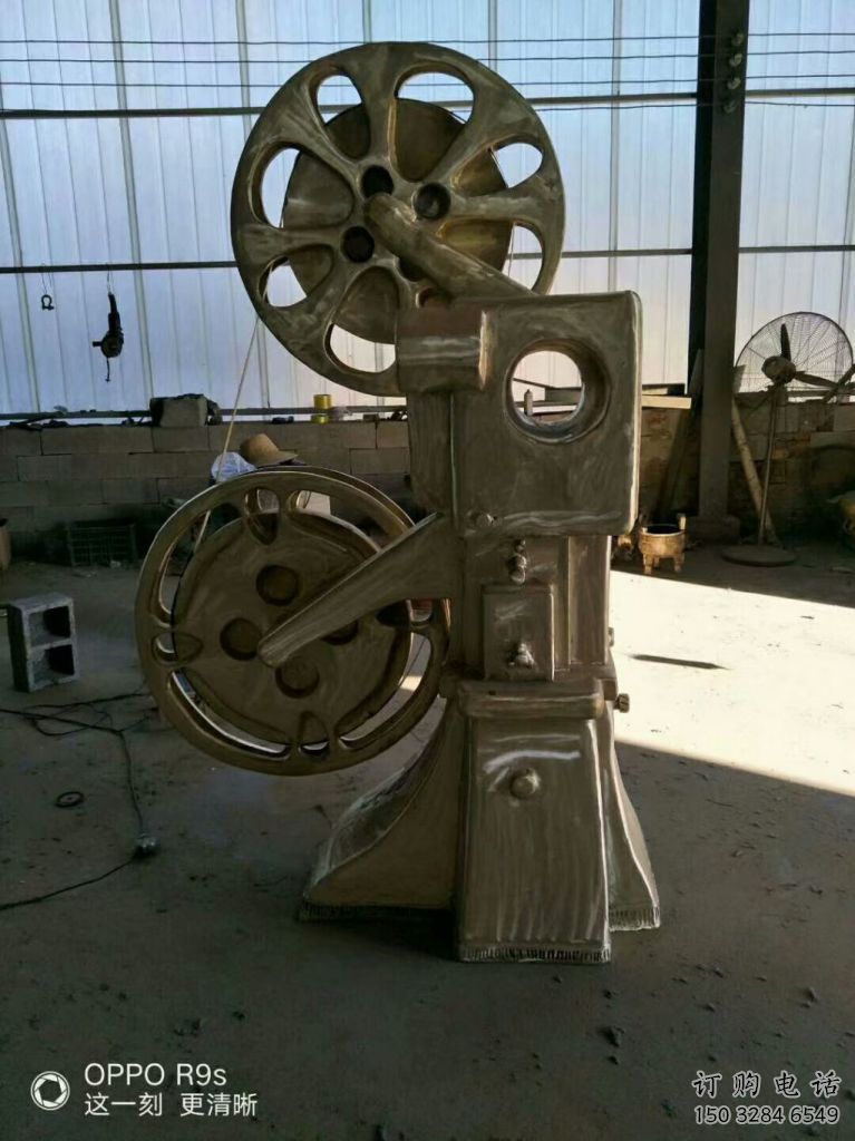 大型水車雕塑廠家 鍛造小品 現代公園不銹鋼水車雕塑