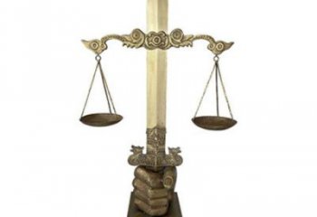 庭院天平秤雕塑廠家 廣場異形小品 大型不銹鋼天平秤雕塑定制