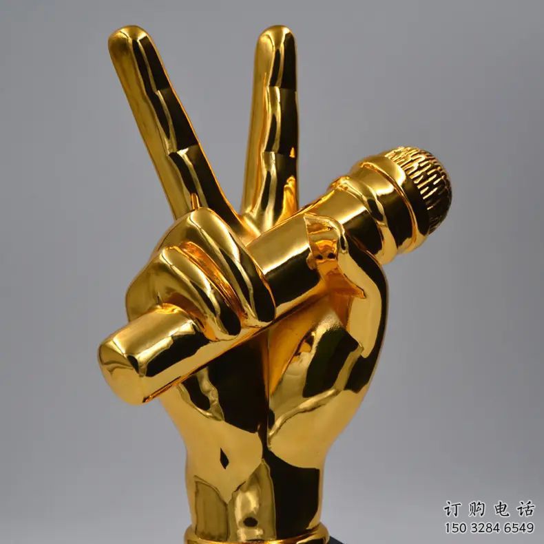 電鍍話筒雕塑廠家 戶外園林?jǐn)[件 大型不銹鋼話筒雕塑廠