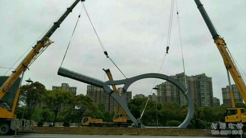 創(chuàng)意網(wǎng)球拍雕塑廠家 鏤空創(chuàng)意小品 公園不銹鋼網(wǎng)球拍雕塑廠