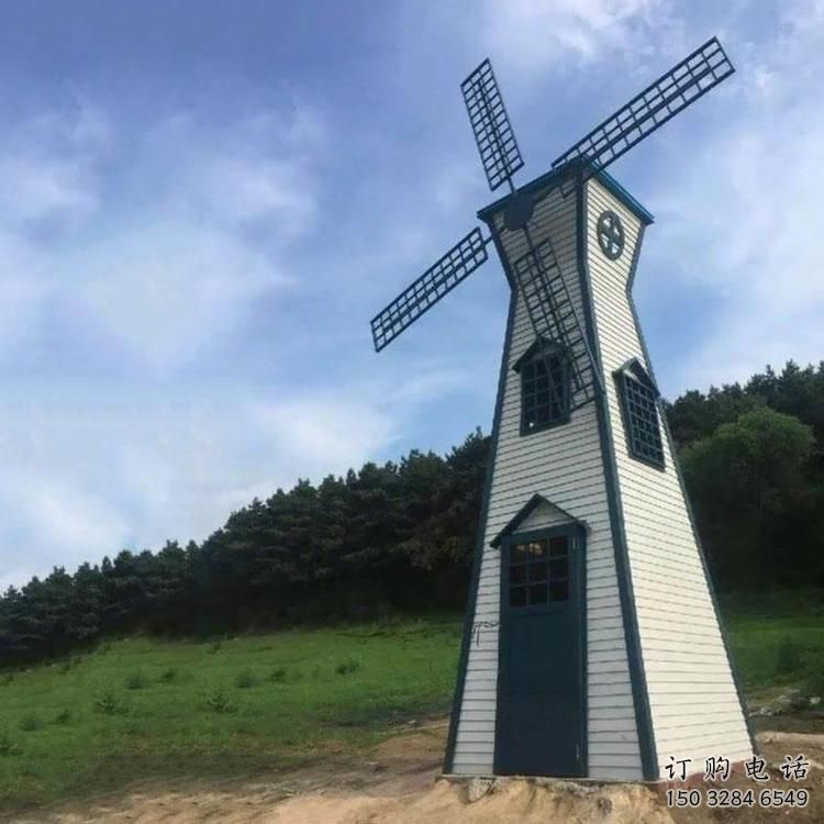 烤漆大風(fēng)車雕塑廠家 現(xiàn)代小品 戶外大風(fēng)車雕塑廠