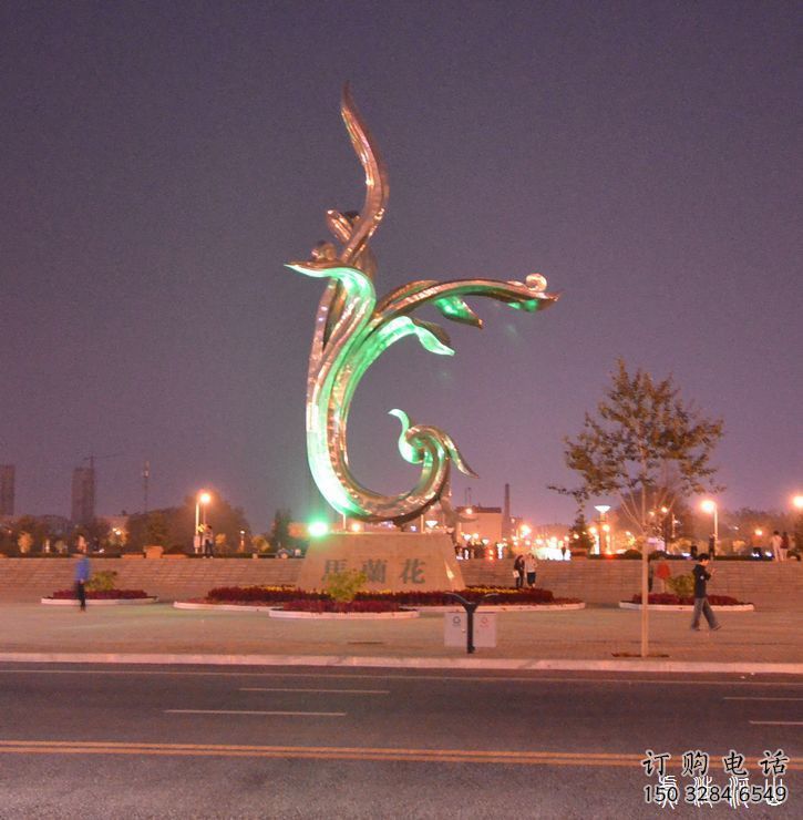 庭院馬蘭花雕塑廠家 草地小品 鍛造不銹鋼馬蘭花雕塑廠