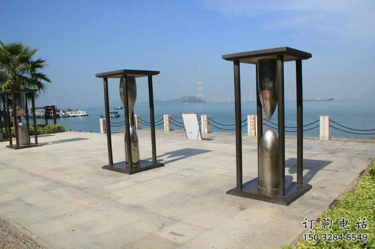 廣場沙漏雕塑廠家 現代小品 創意不銹鋼沙漏雕塑廠