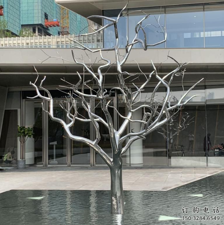 異形枯樹雕塑廠家 現(xiàn)代公園小品 創(chuàng)意不銹鋼枯樹雕塑廠