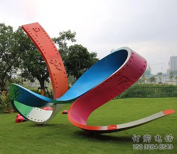 彩繪膠卷雕塑廠家 廣場擺件 街頭不銹鋼膠卷雕塑廠