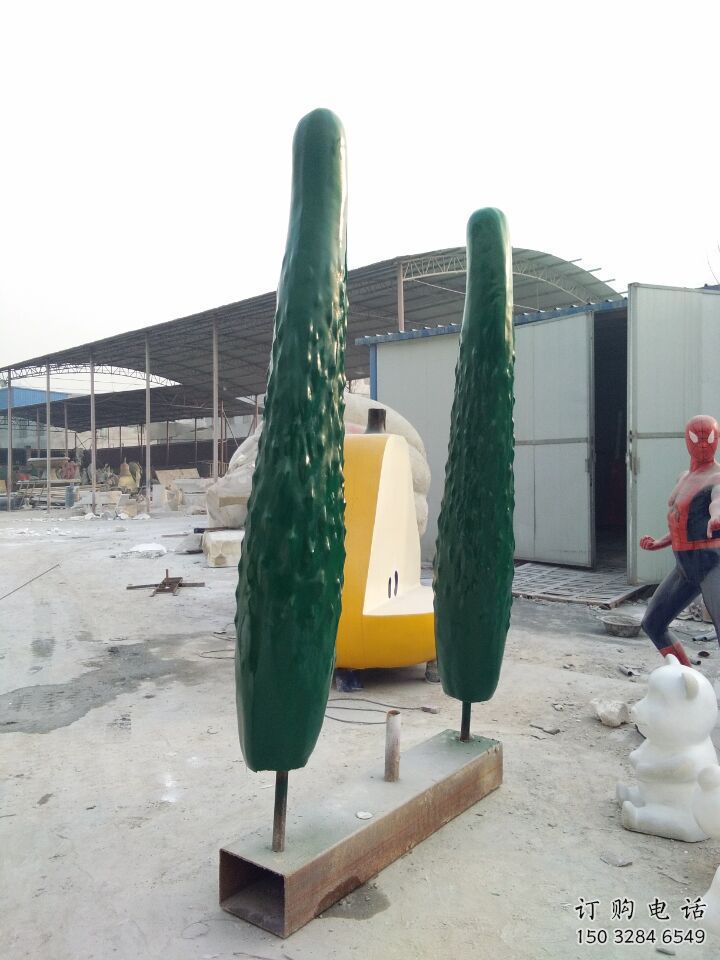 噴漆黃瓜雕塑廠家 中式小品 草地黃瓜雕塑廠