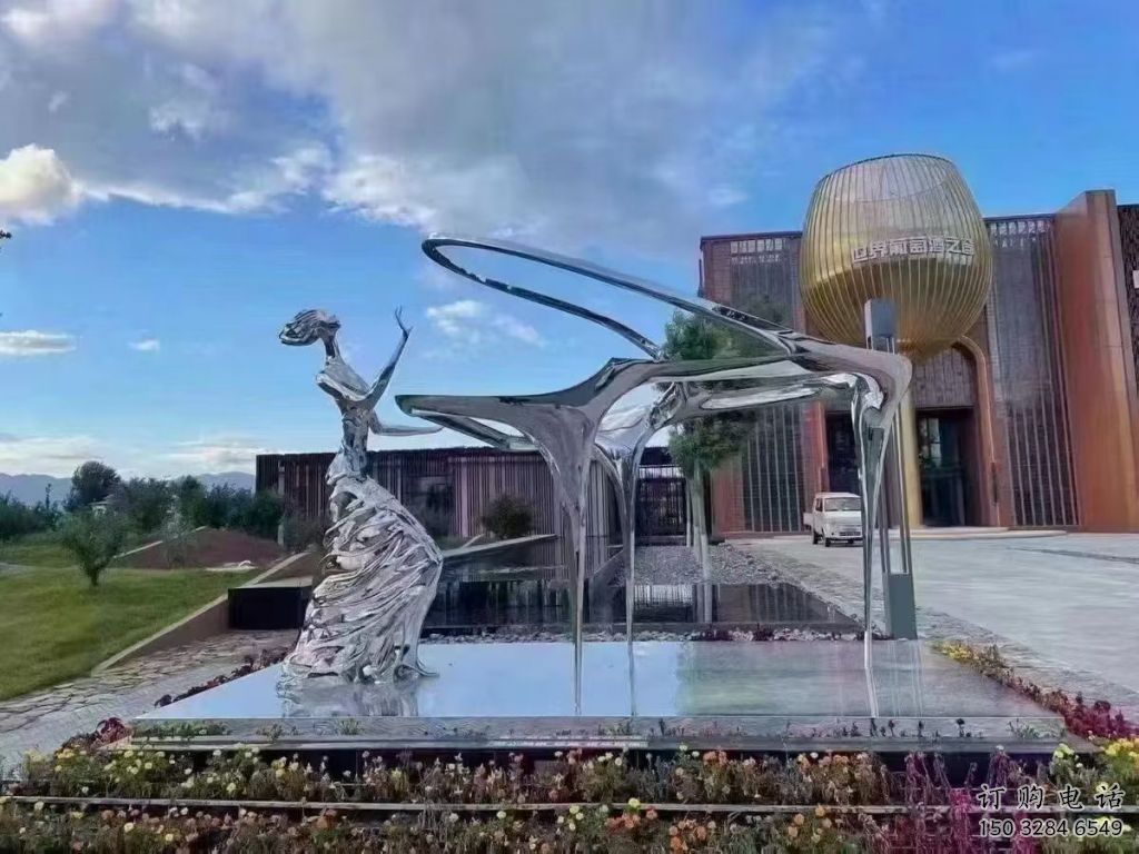 鏡面女性雕塑廠家 大型擺件  不銹鋼音樂女性雕塑廠