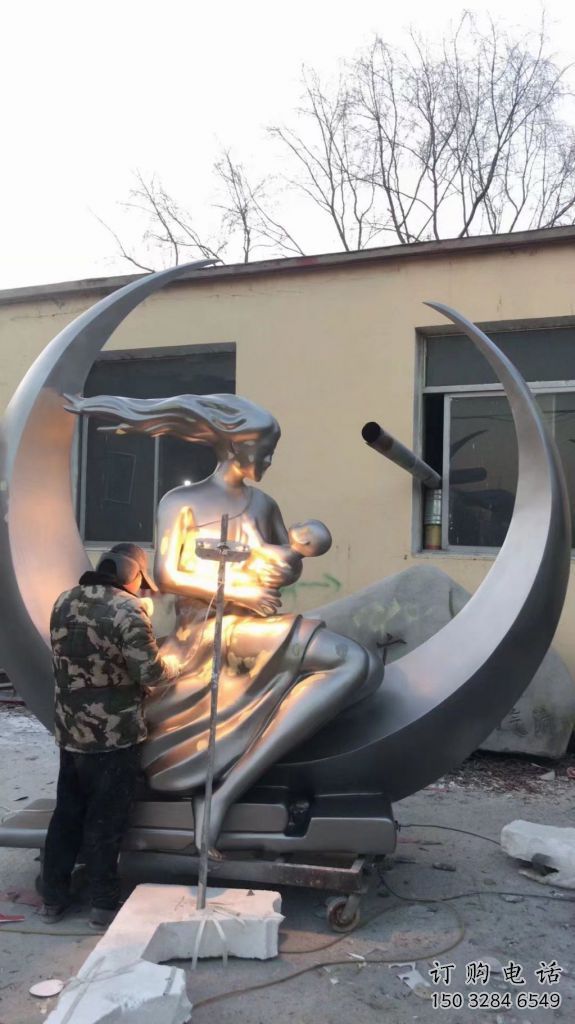 公園母親雕塑廠家 戶外擺件  創(chuàng)意不銹鋼母親雕塑工廠