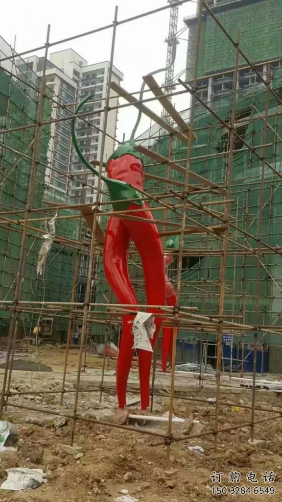 大型辣椒雕塑廠家 鍛造小品  烤漆不銹鋼辣椒雕塑廠