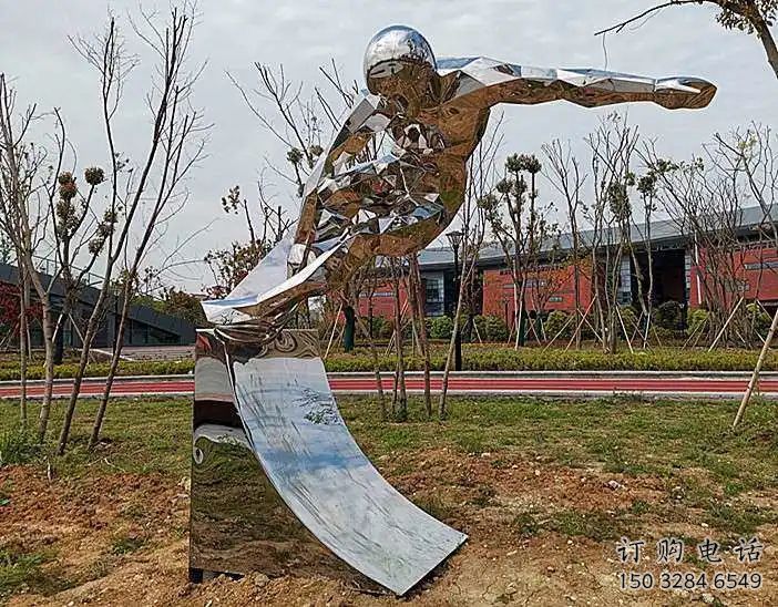 鏡面滑板雕塑廠家 大型擺件  廣場不銹鋼滑板雕塑廠
