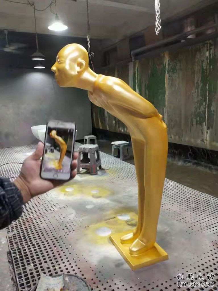 鍍金迎賓雕塑廠家 鑄造擺件 現代不銹鋼迎賓雕塑制作