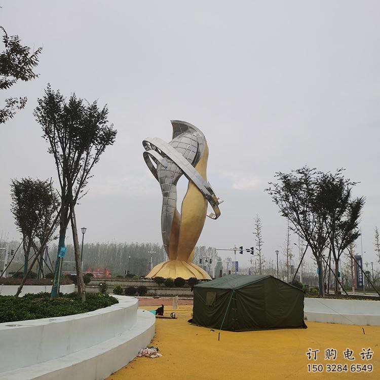 步行街雙魚雕塑廠家 游樂場(chǎng)小品 鑄造不銹鋼雙魚雕塑擺件