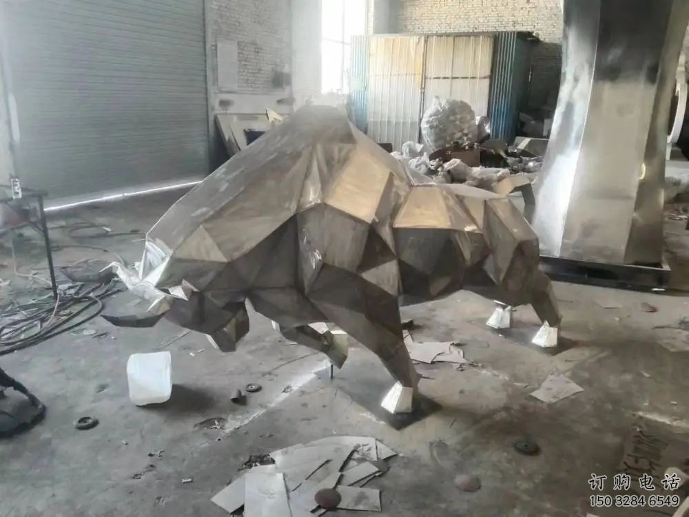 拉絲牛雕塑 幾何不銹鋼雕塑動(dòng)物