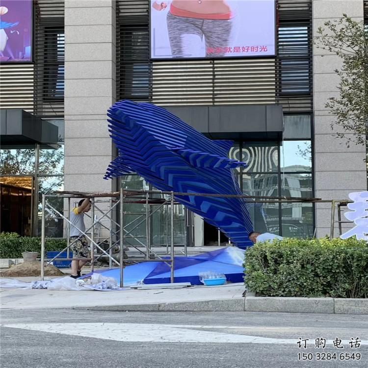 酒店不銹鋼魚烤漆雕塑