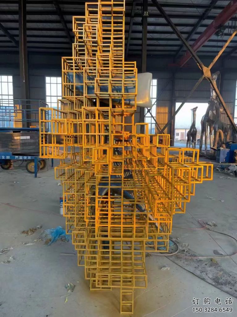 鏤空魔方雕塑廠家 現代不銹鋼雕塑制造商