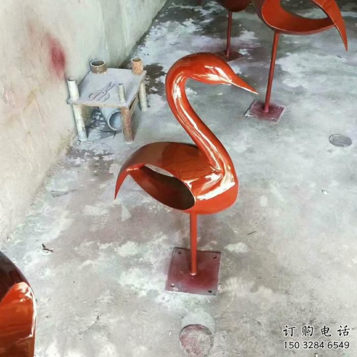 ?？诓賵鲽B類雕塑，景觀題材，鍍銅工藝