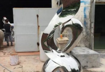 吉林酒店鳥類雕塑，仿真主題，網(wǎng)格工藝