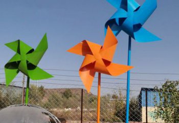 步行街風(fēng)車雕塑制作廠家 游樂場風(fēng)動雕塑 鑄造旋轉(zhuǎn)雕塑