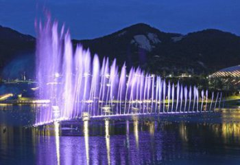 制造噴泉雕塑，燈光數(shù)控效果，程控配置結(jié)構(gòu)