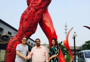 廣場人字雕塑優價，美陳組合，不銹鋼人字雕塑廠家特供