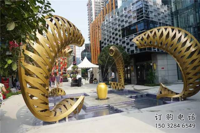 鏤空魚噴泉雕塑，噴水形式設(shè)計，地面旱泉雕塑小品