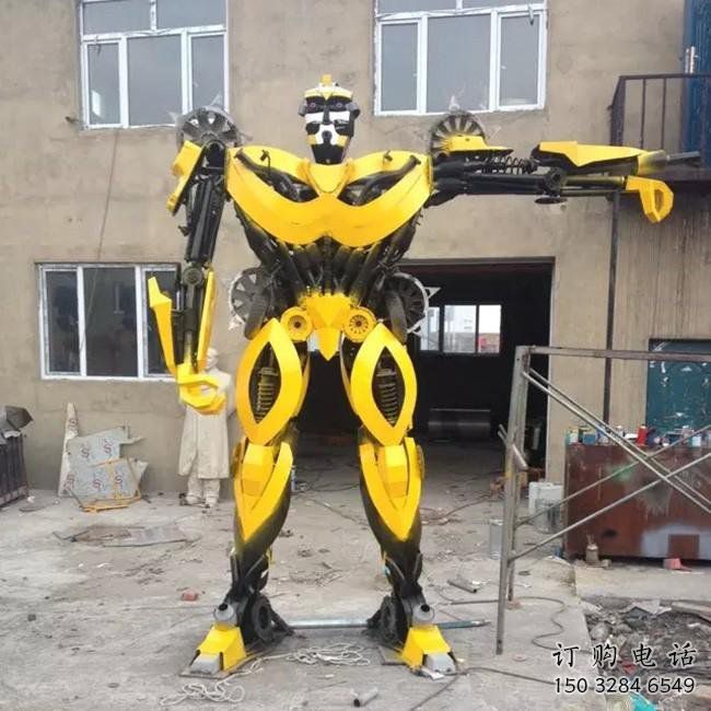 承接動漫機器人雕塑