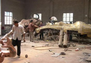 恐龍雕塑承接，鍛造工藝，幾何恐龍雕塑訂做