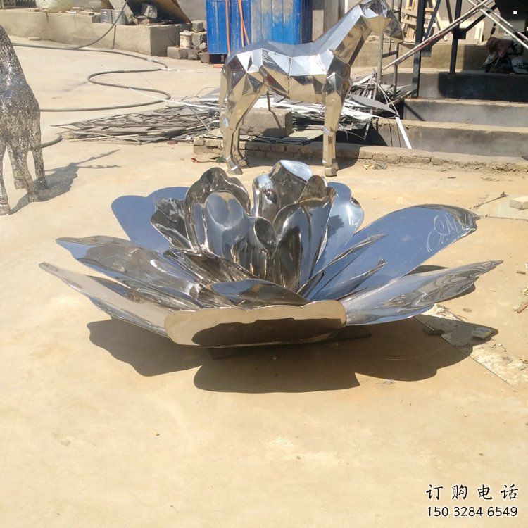 荷花雕塑訂做，城市裝飾，鏡面荷花雕塑展品
