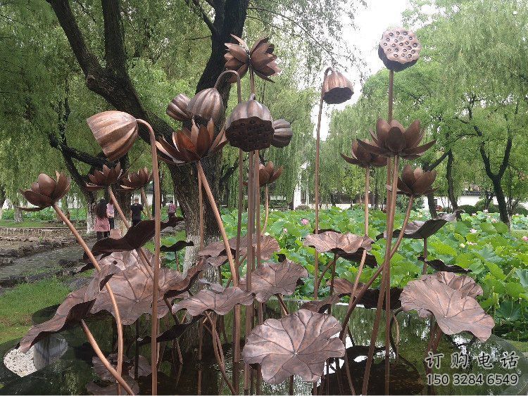 荷花雕塑擺件制造，藝術(shù)擺件，文化景觀銅荷花雕塑選定