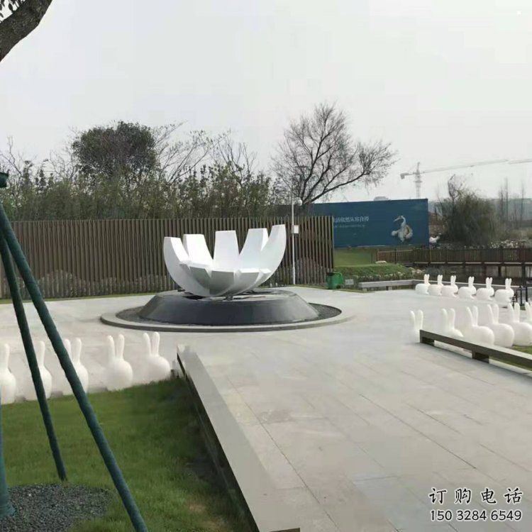 蓮花雕塑生產廠家，城市裝飾，幾何蓮花雕塑選定