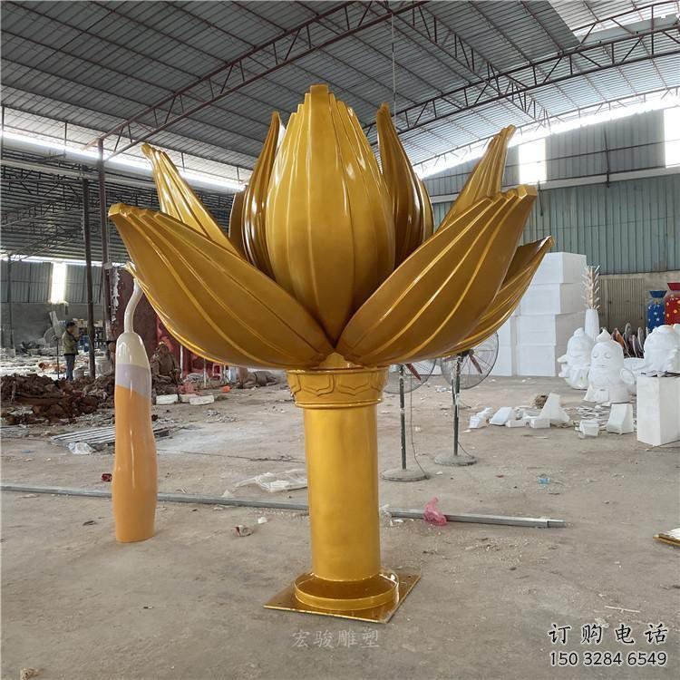 金蓮花雕塑訂做廠家，室外軟裝，不銹鋼金蓮花雕塑供應