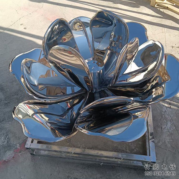 花園蓮花雕塑點擊，多彩藝術(shù)，鏡面蓮花雕塑訂做廠家