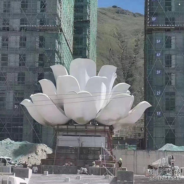 鏤空蓮花雕塑定制，城市裝飾，花園燈光蓮花雕塑承接