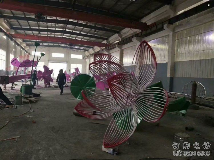 鏤空蓮花雕塑指用，小區雕塑，廣場燈光蓮花雕塑制作