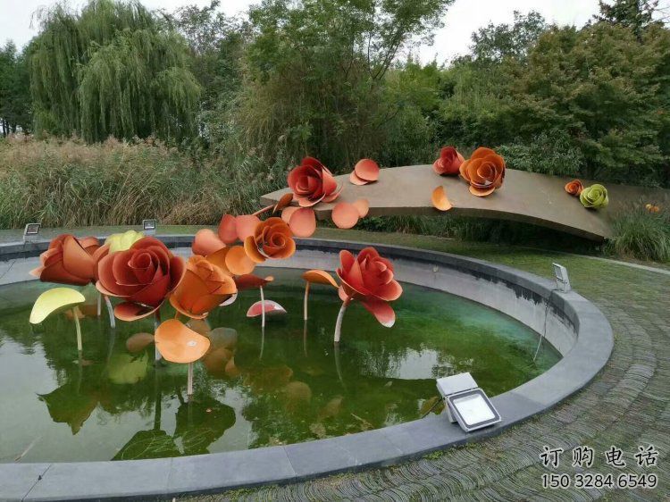 月季雕塑定做，小區雕塑，彩色月季花朵雕塑制造商
